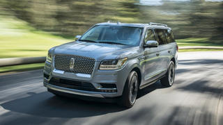 The 2018 Lincoln Navigator Is A 450 Horsepower Fancy Freight Train